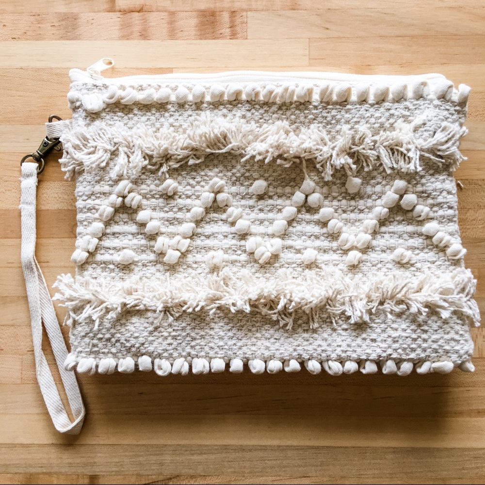 [L🖤L] The CHLOE Boho Zippered Clutch